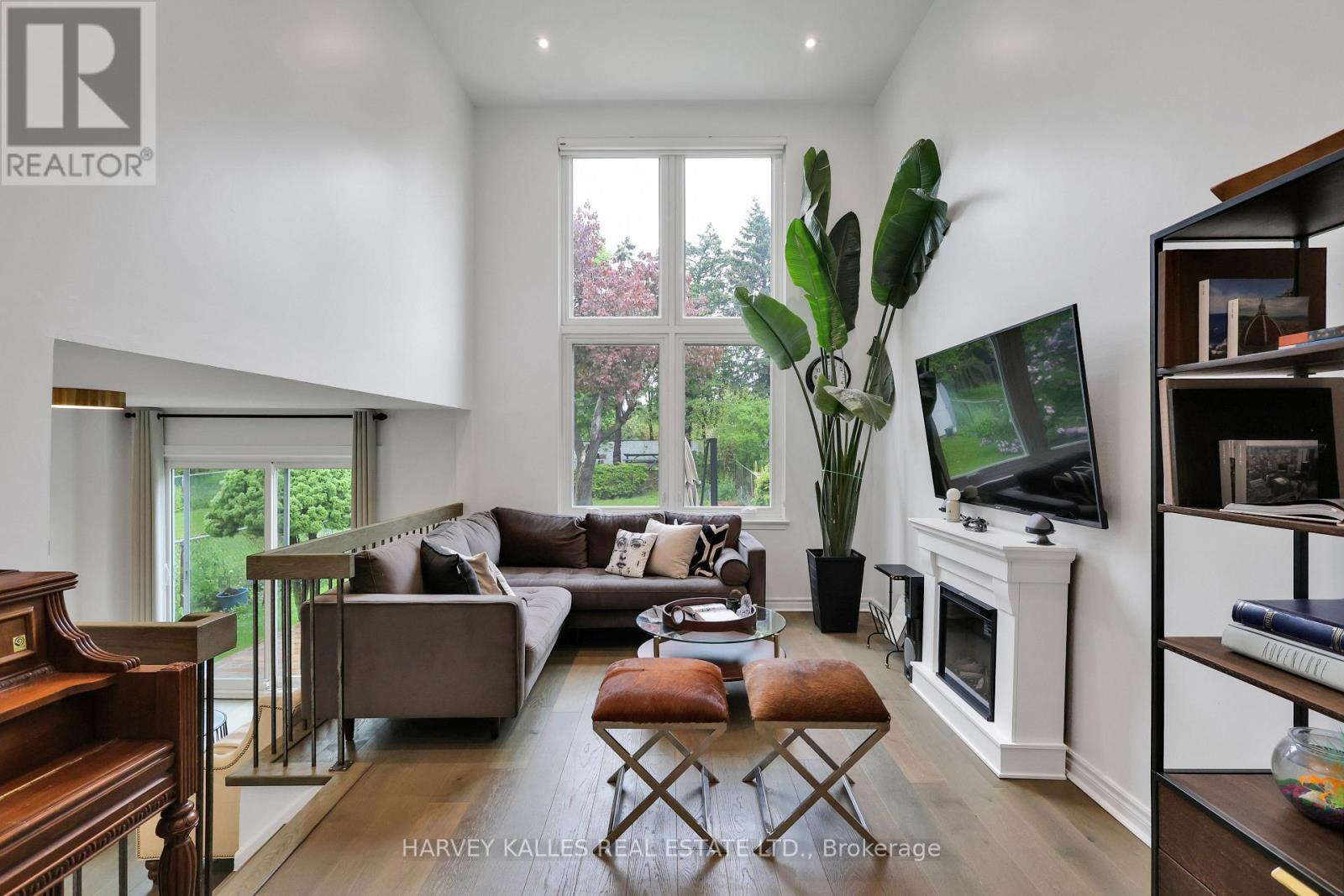 41 DONNAMORA CRESCENT