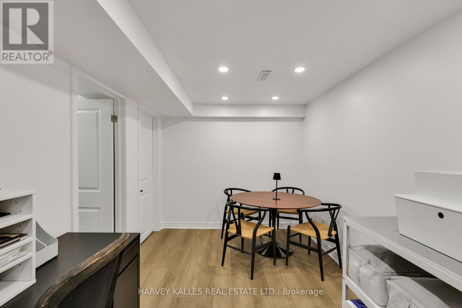 41 DONNAMORA CRESCENT