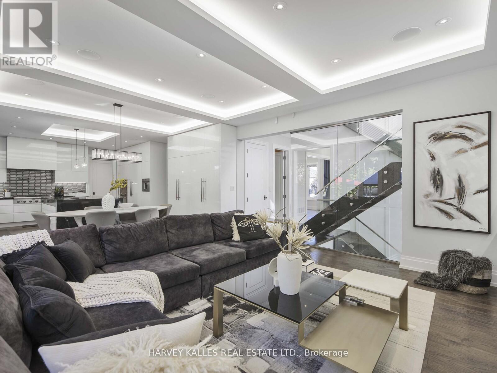 10 MALAREN ROAD