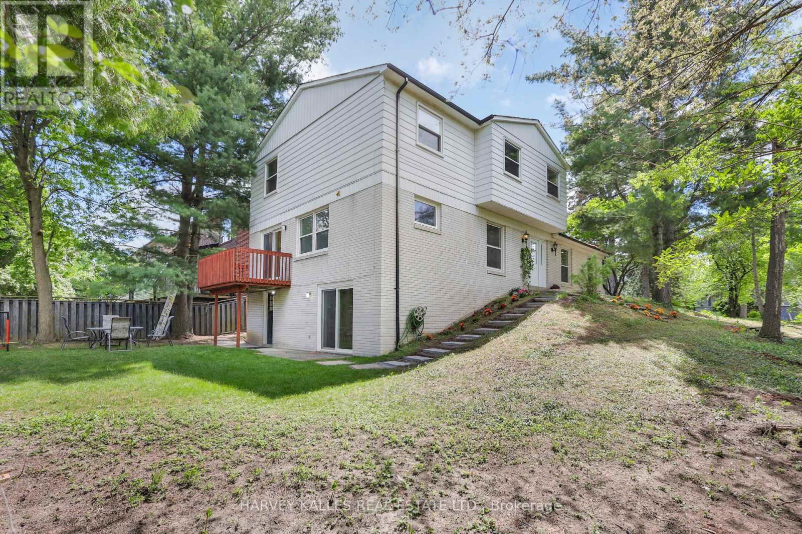 62 ABERFELDY CRESCENT