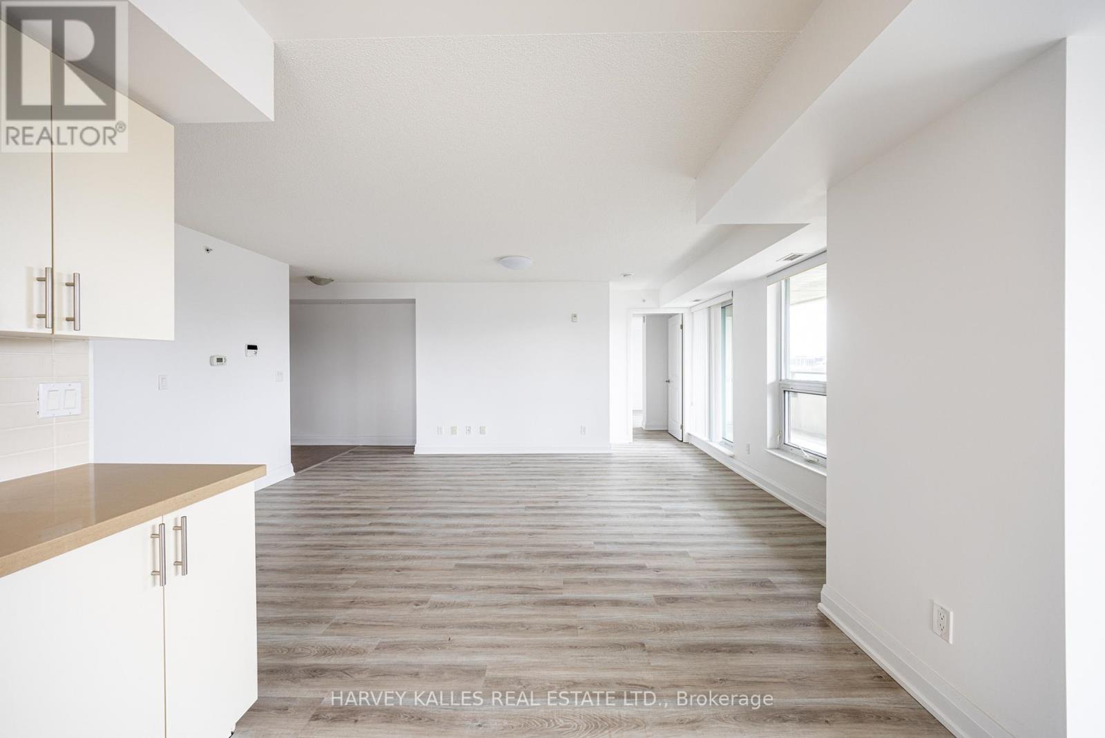 317 - 75 NORMAN BETHUNE AVENUE