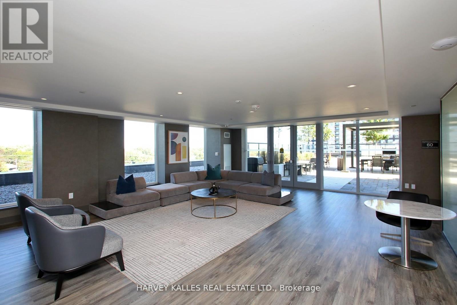 305 - 185 DEERFIELD ROAD