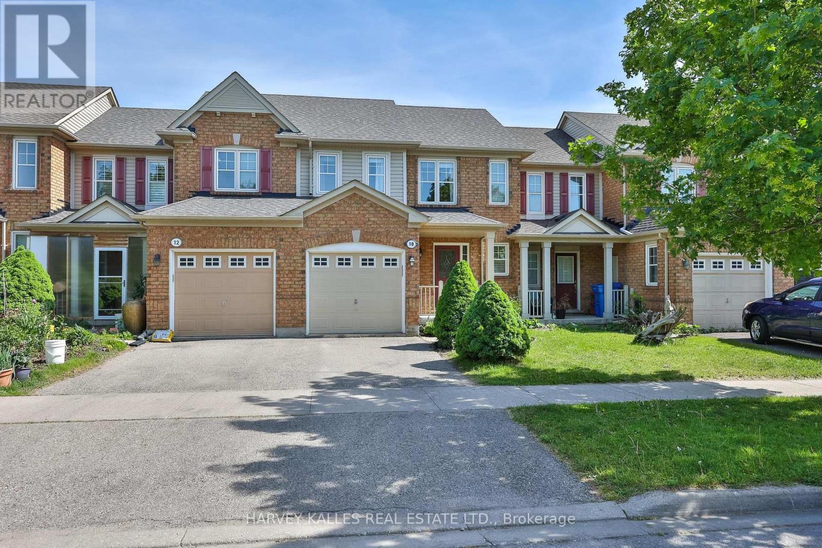 10 DOUGHERTY CRESCENT