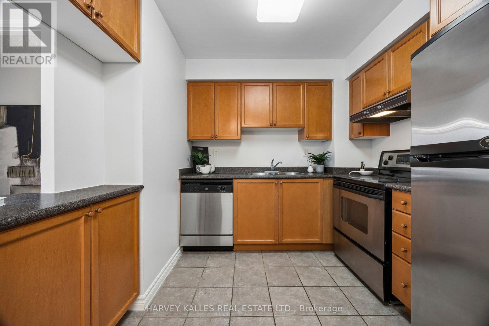 302 - 745 NEW WESTMINSTER DRIVE