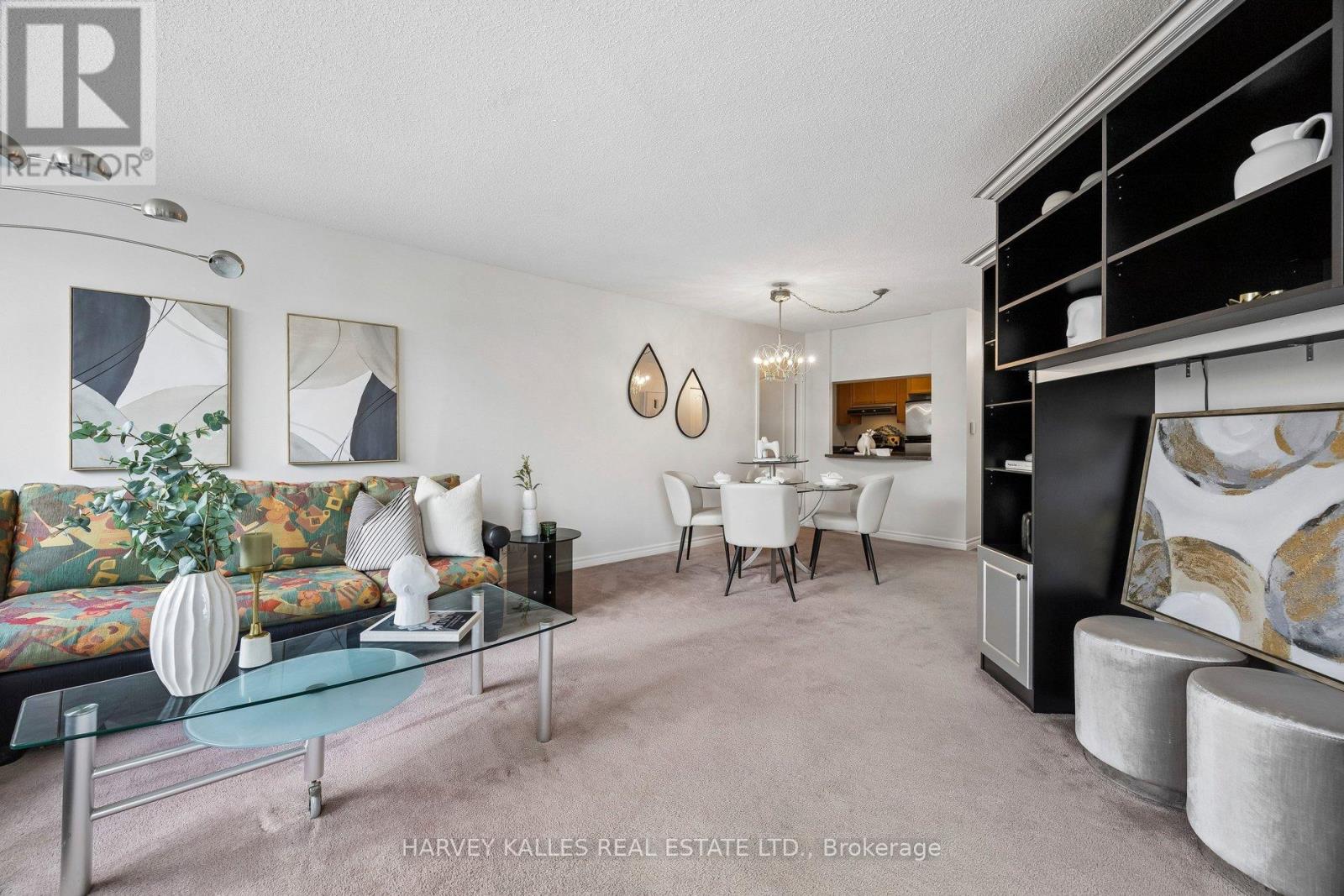 302 - 745 NEW WESTMINSTER DRIVE
