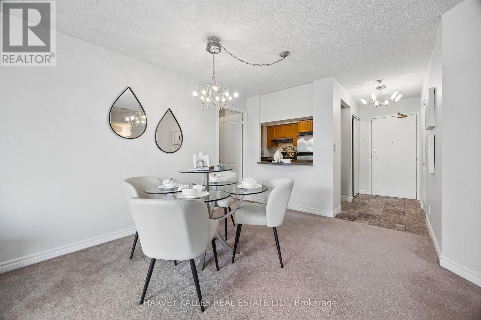 302 - 745 NEW WESTMINSTER DRIVE