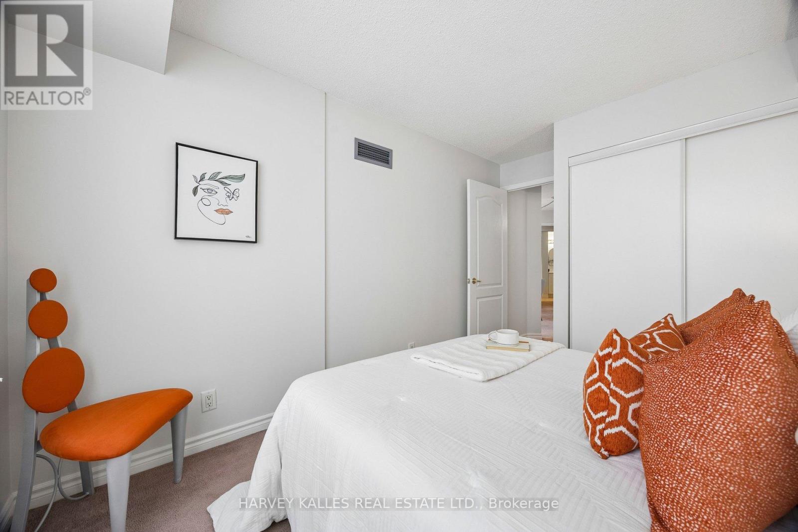 302 - 745 NEW WESTMINSTER DRIVE