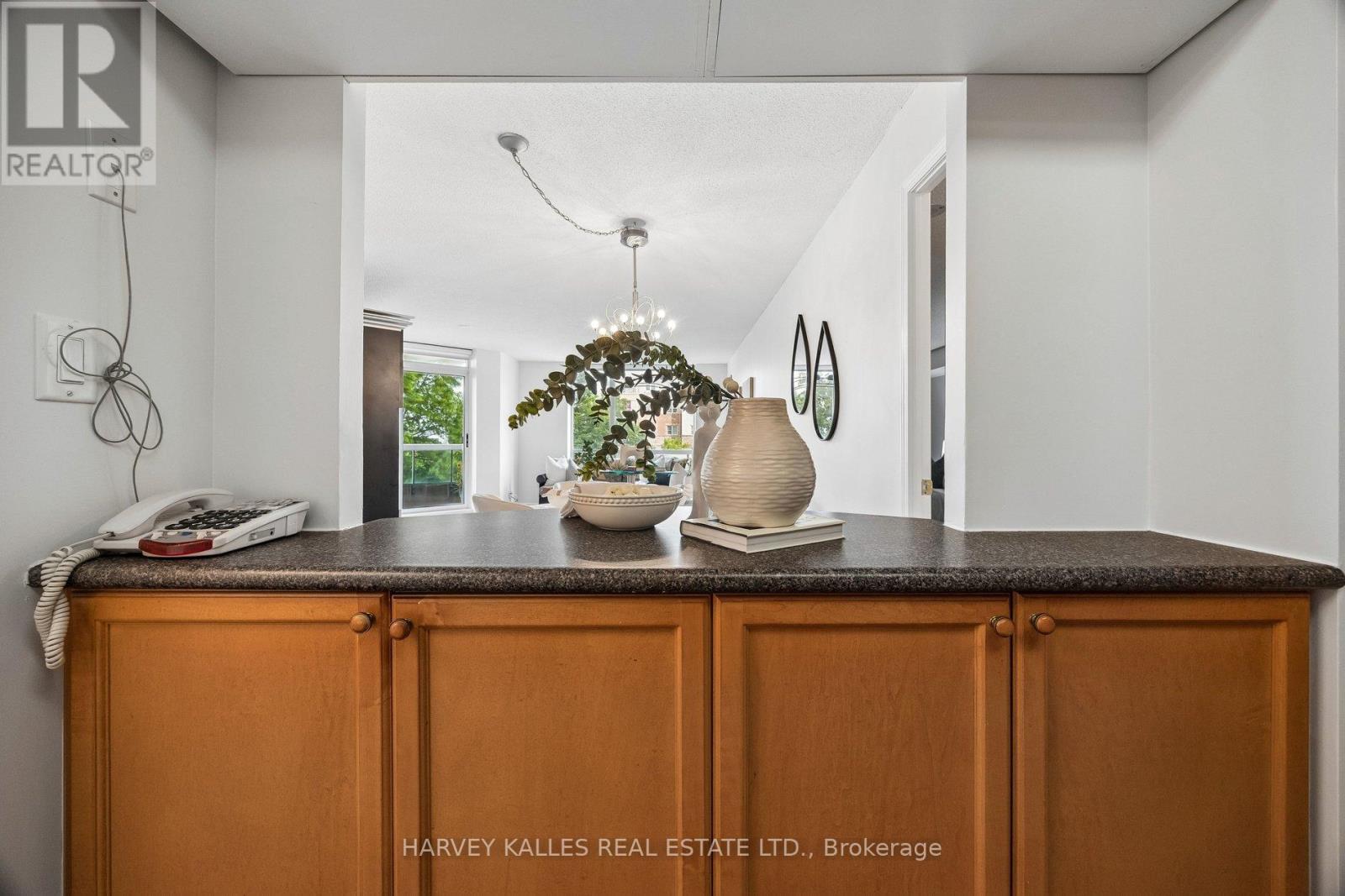 302 - 745 NEW WESTMINSTER DRIVE