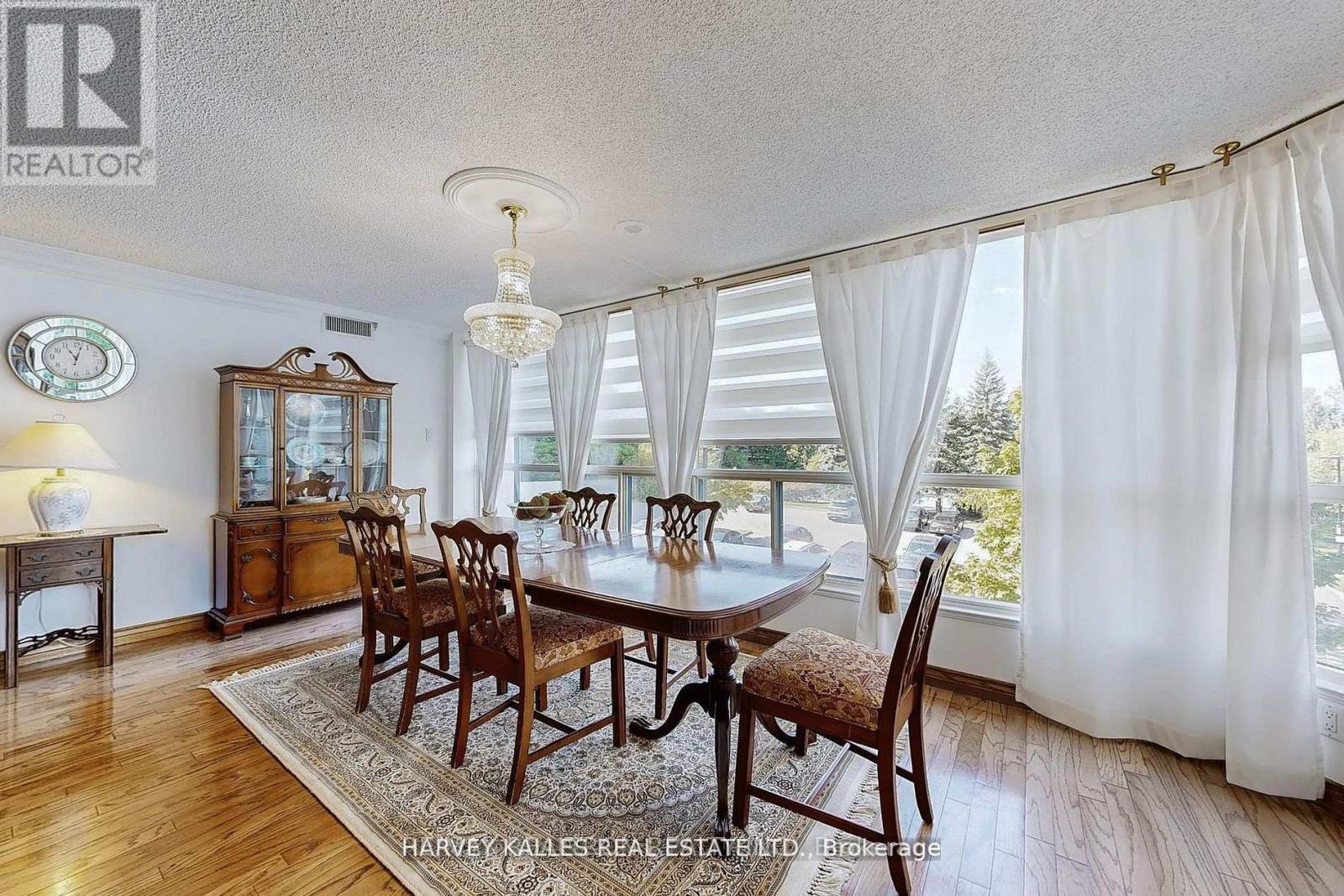 311 - 7300 YONGE STREET