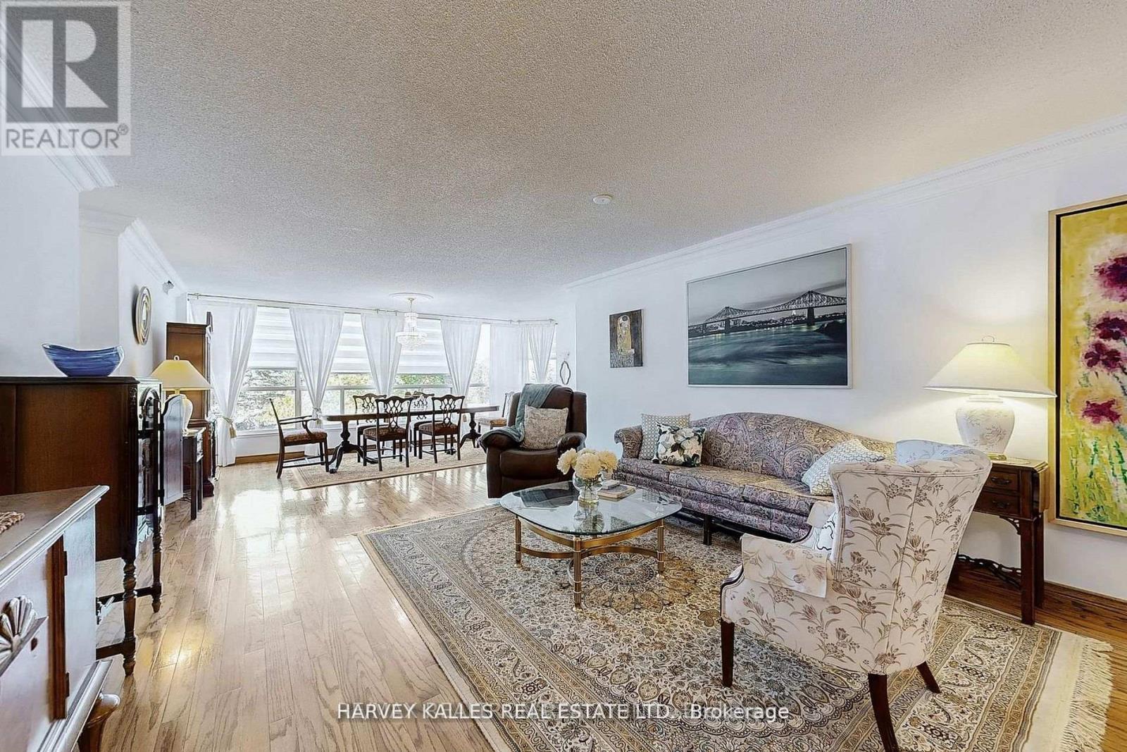 311 - 7300 YONGE STREET