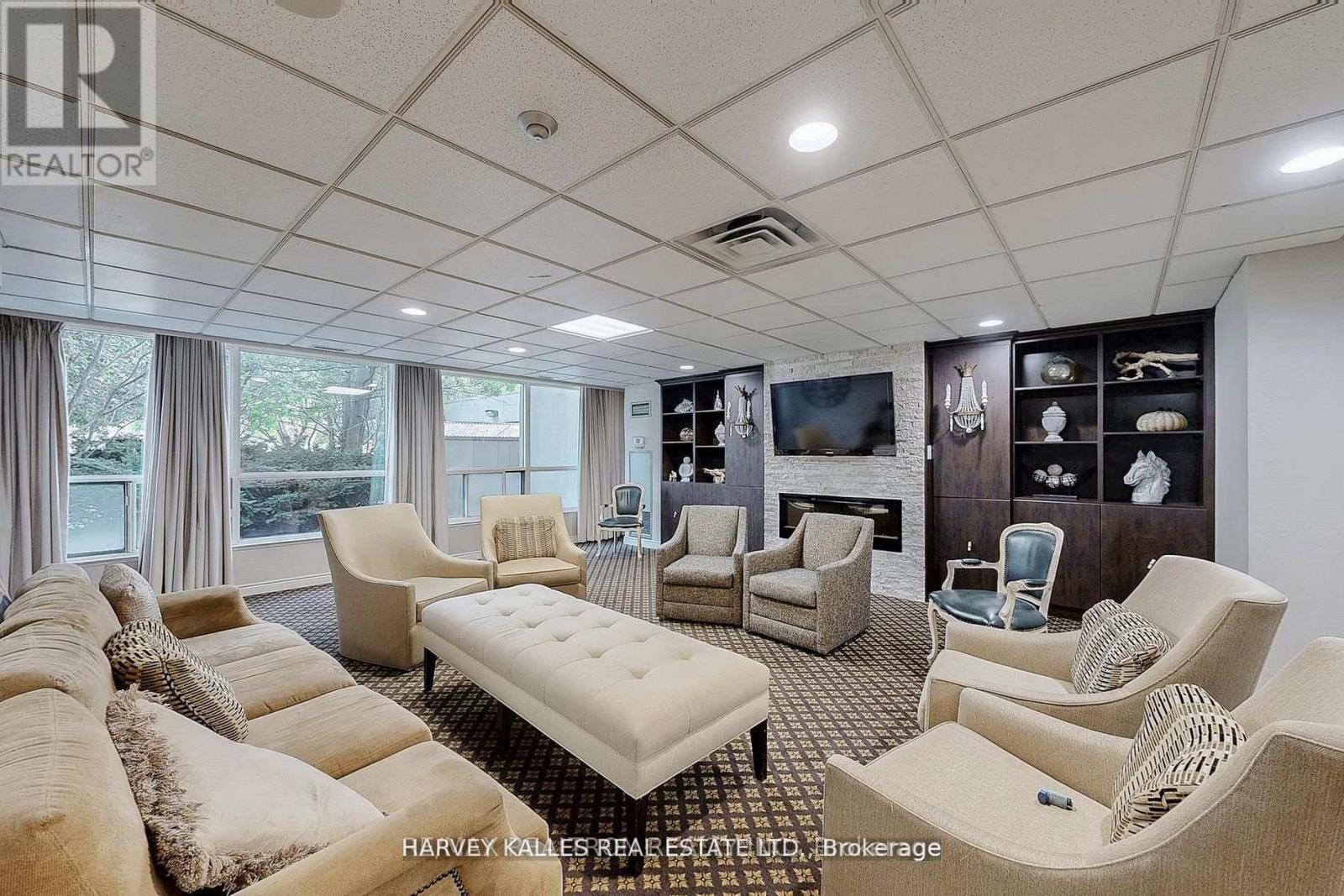 311 - 7300 YONGE STREET