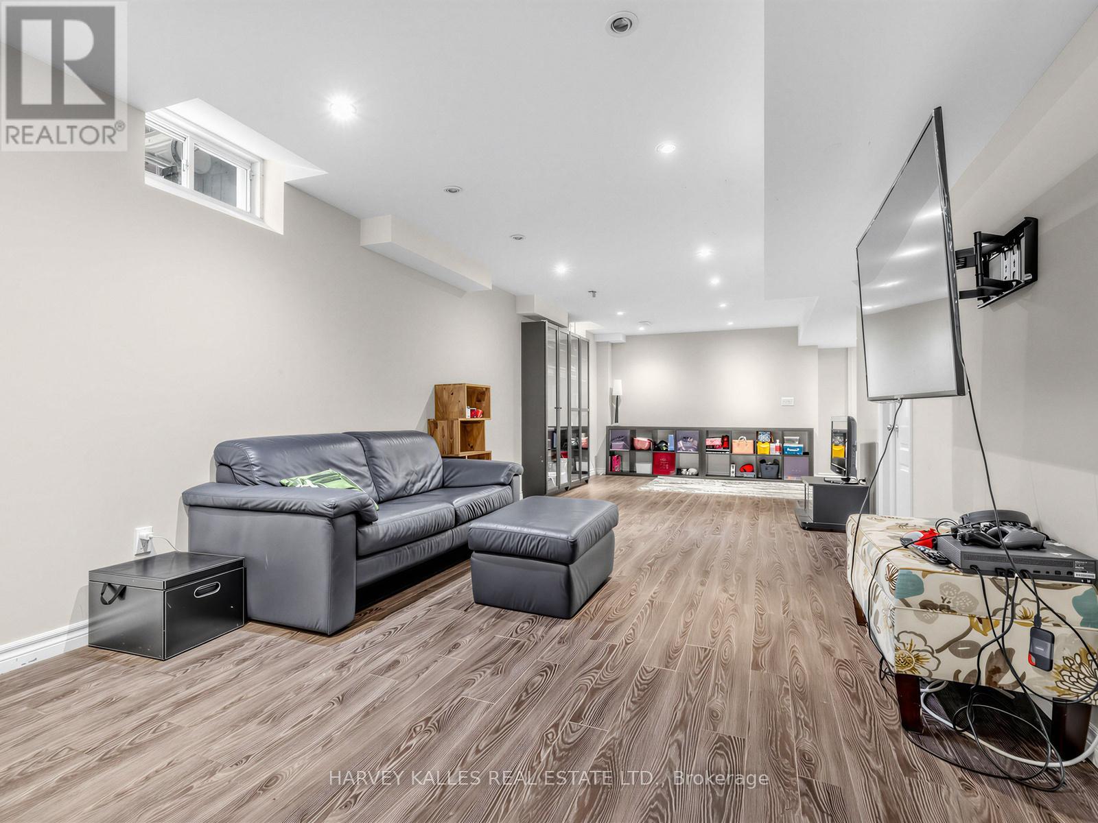 28 SOUTHVALE DRIVE