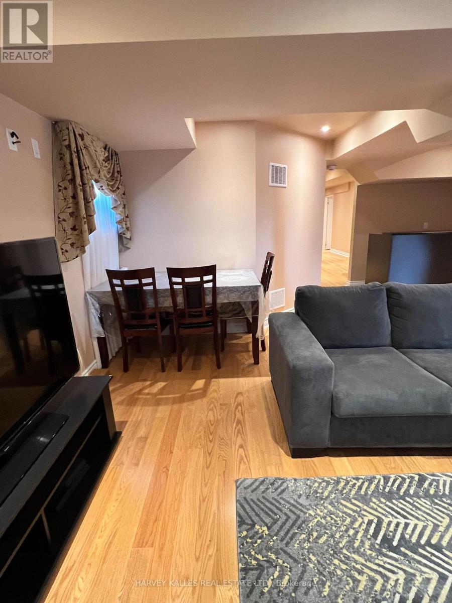 BSMT - 44 ANN LOUISE CRESCENT