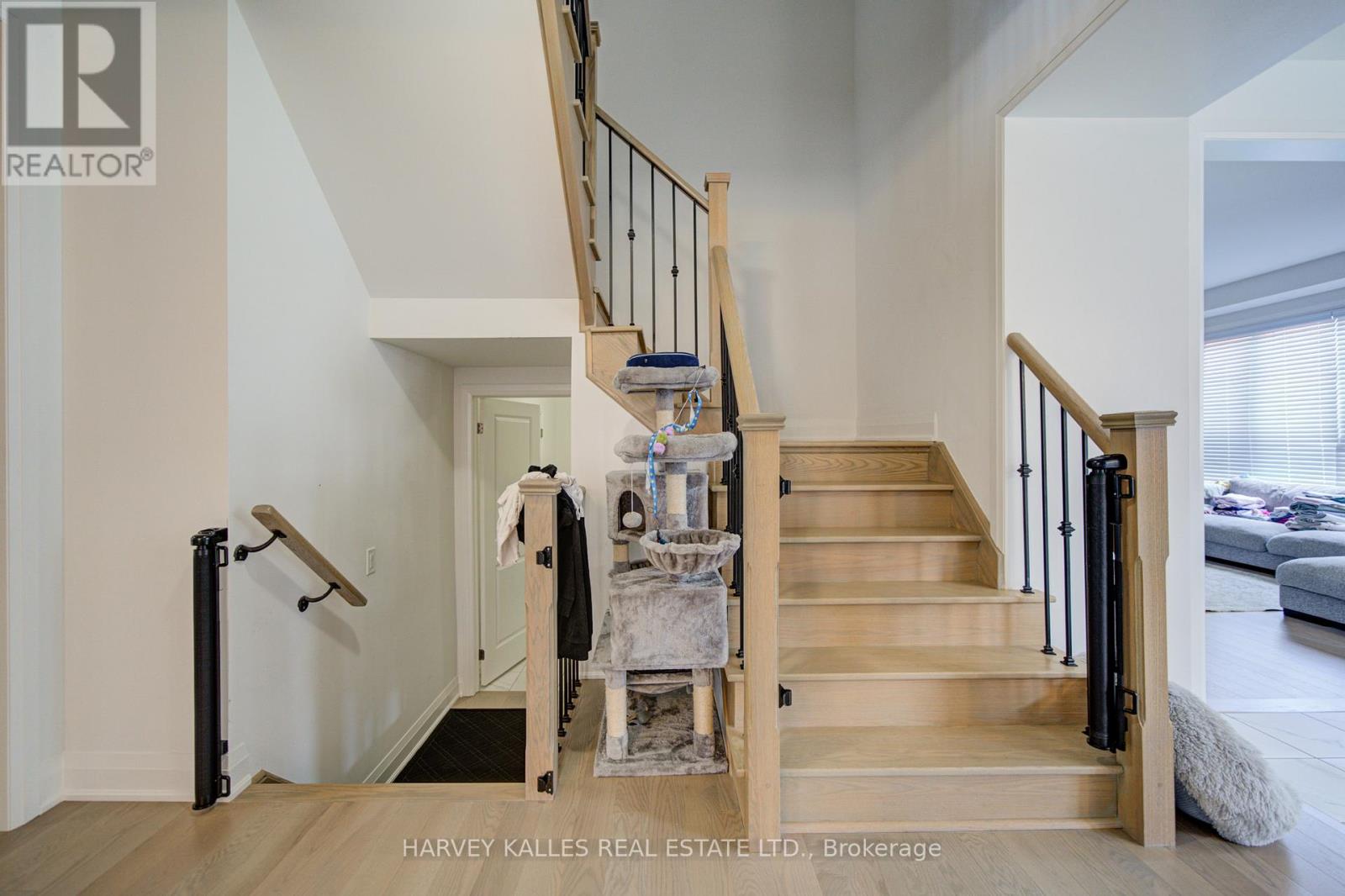 33 CONCERT HILL WAY