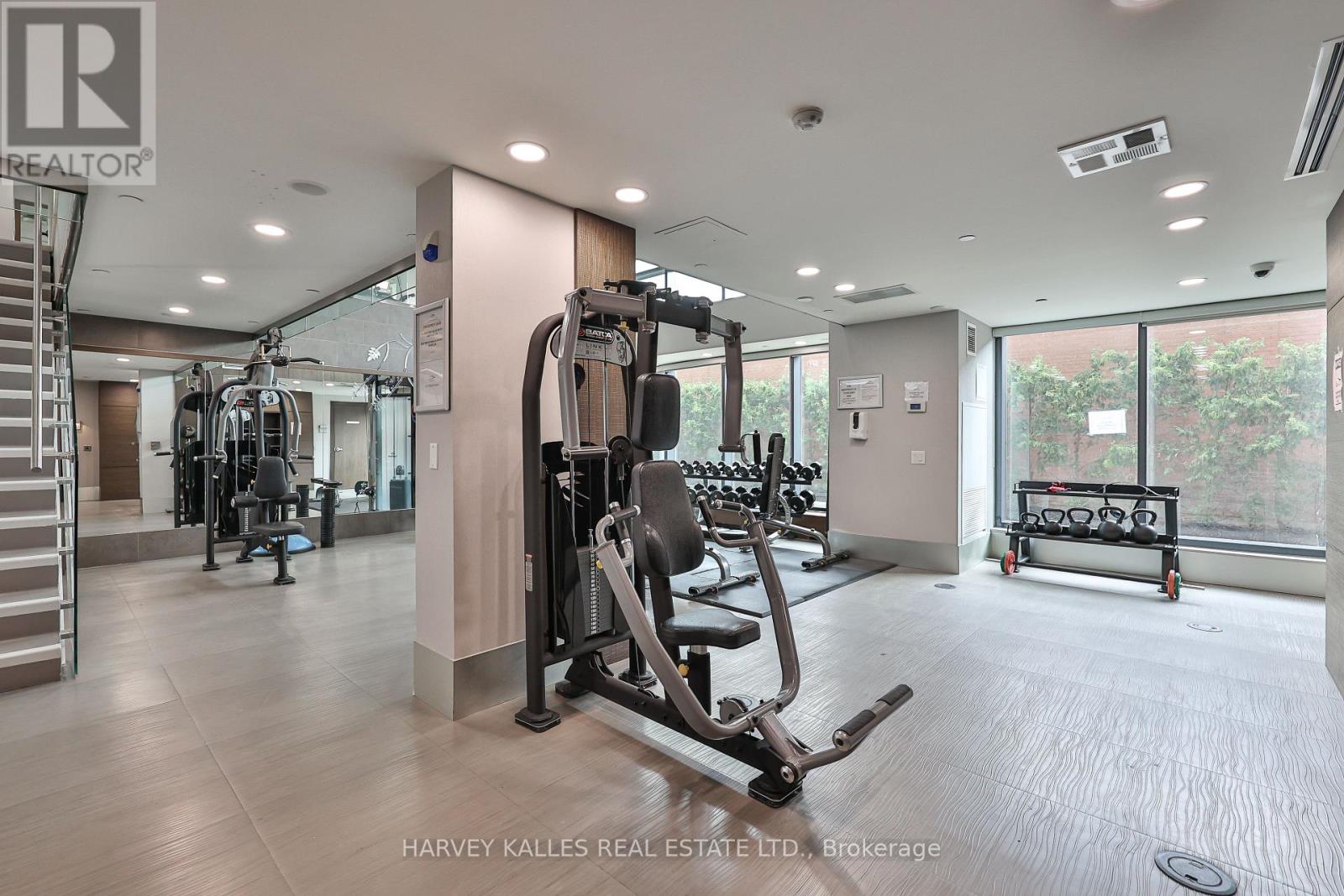 622 - 7608 YONGE STREET