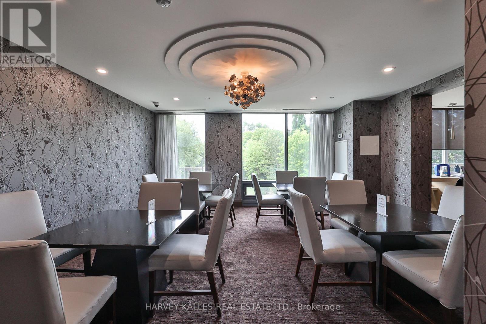 622 - 7608 YONGE STREET