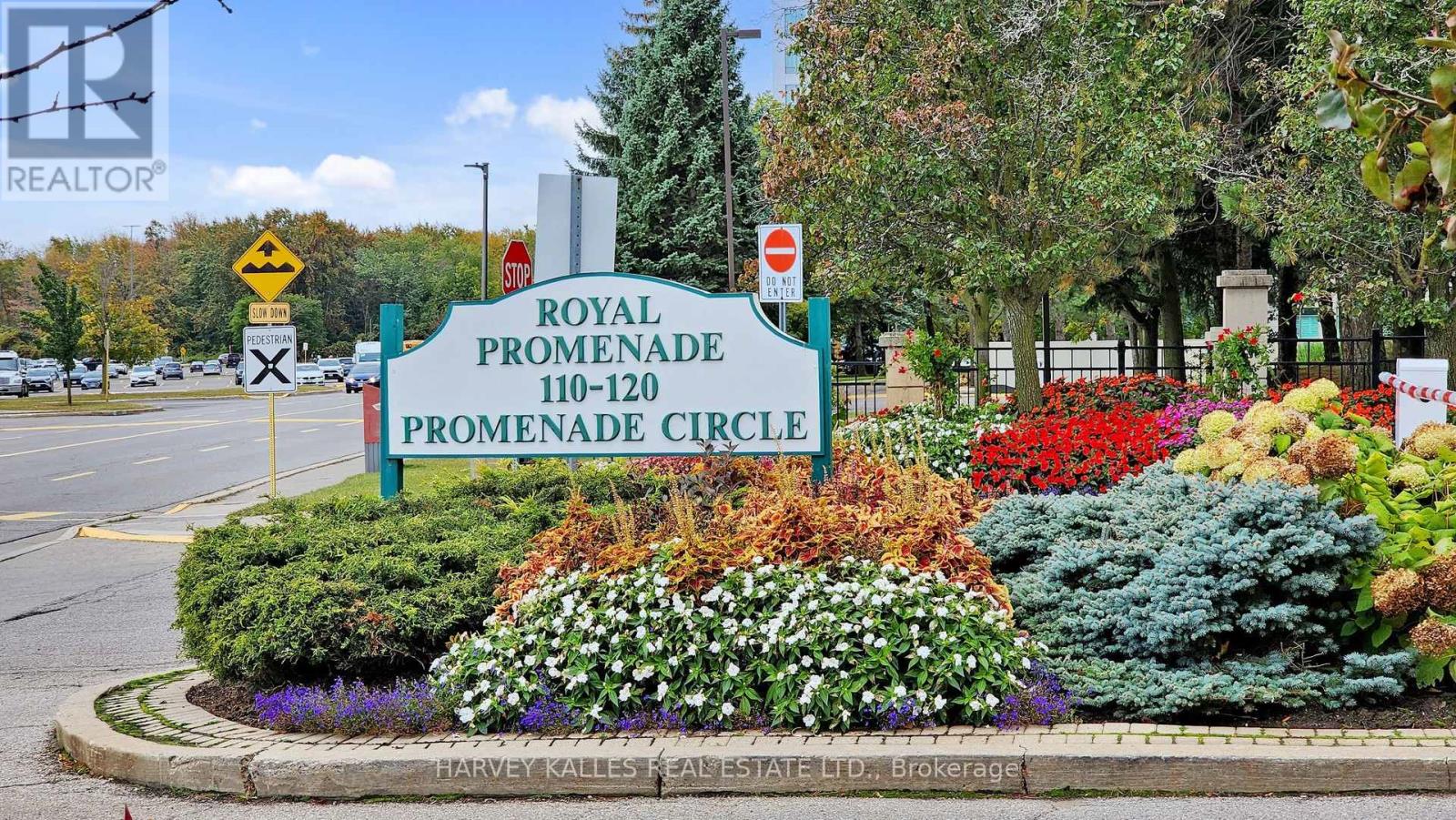 212 - 120 PROMENADE CIRCLE