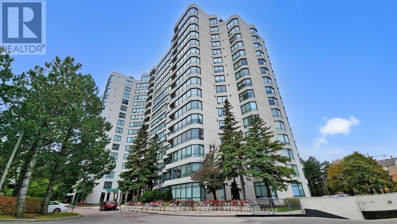 212 - 120 PROMENADE CIRCLE