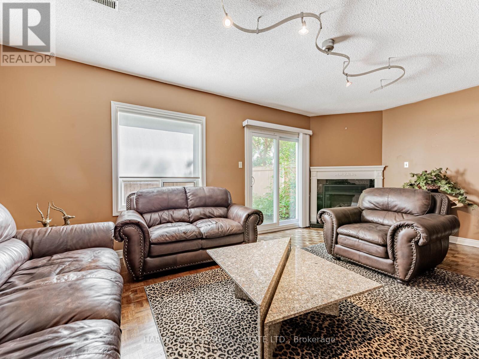 1 EDENBRIDGE DRIVE