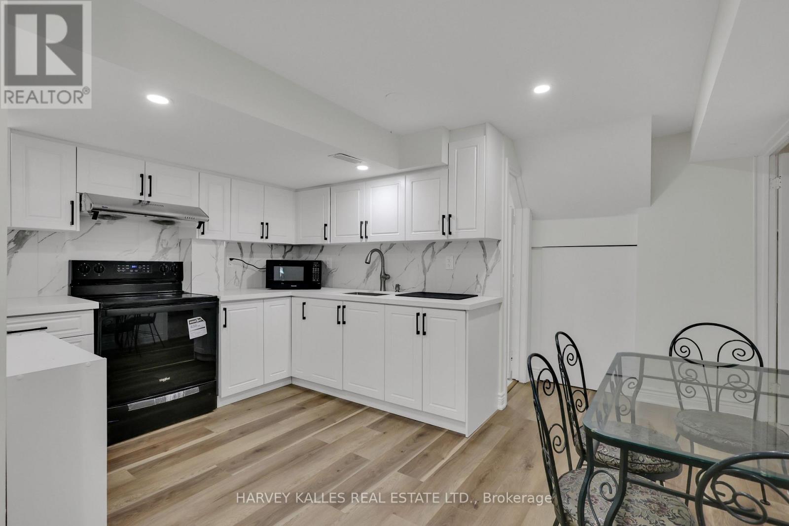 62 ABERFELDY CRESCENT