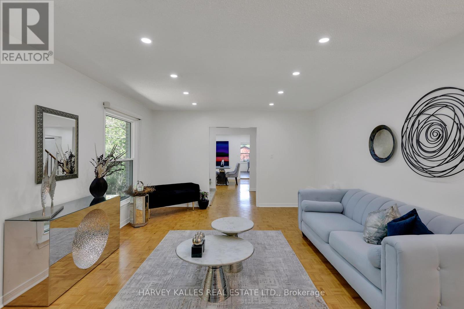 62 ABERFELDY CRESCENT
