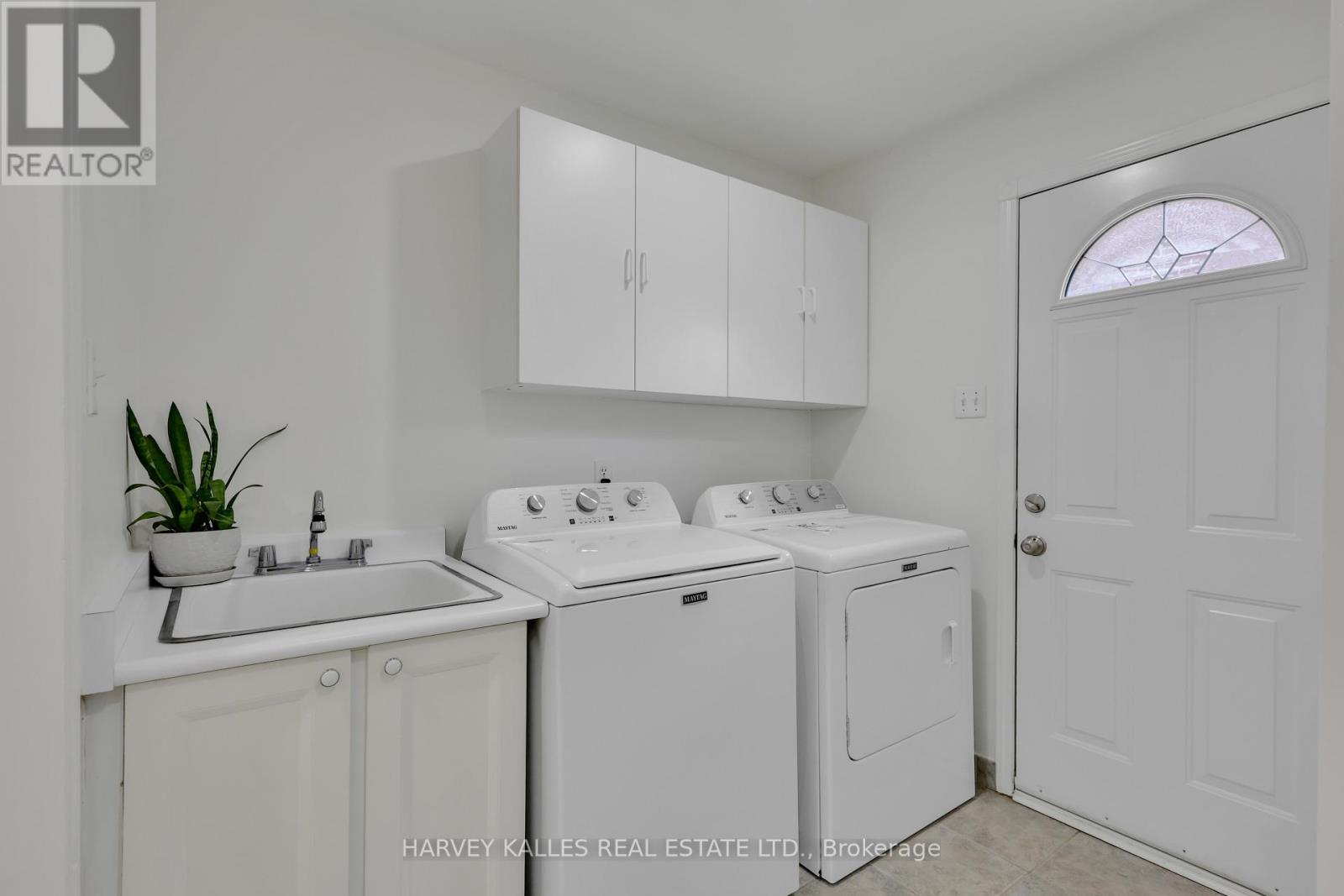 62 ABERFELDY CRESCENT