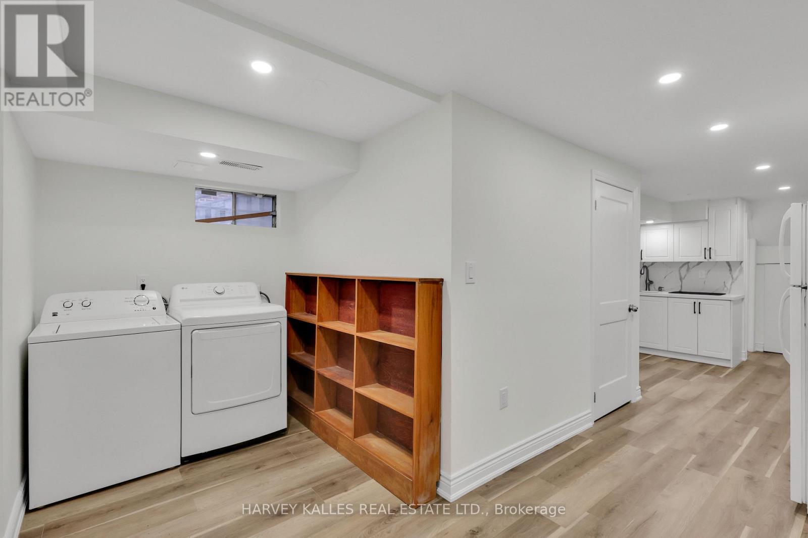 62 ABERFELDY CRESCENT