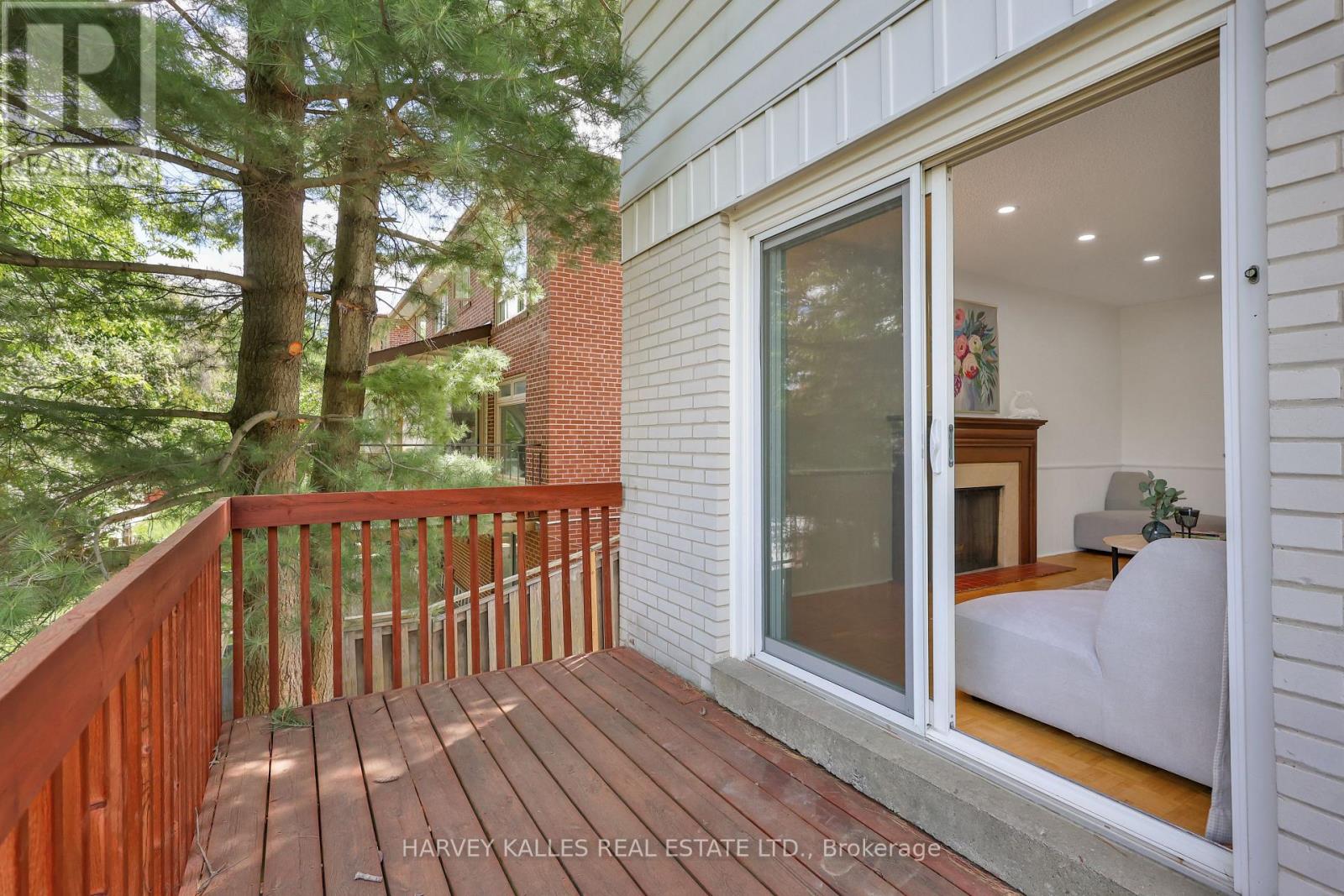 62 ABERFELDY CRESCENT
