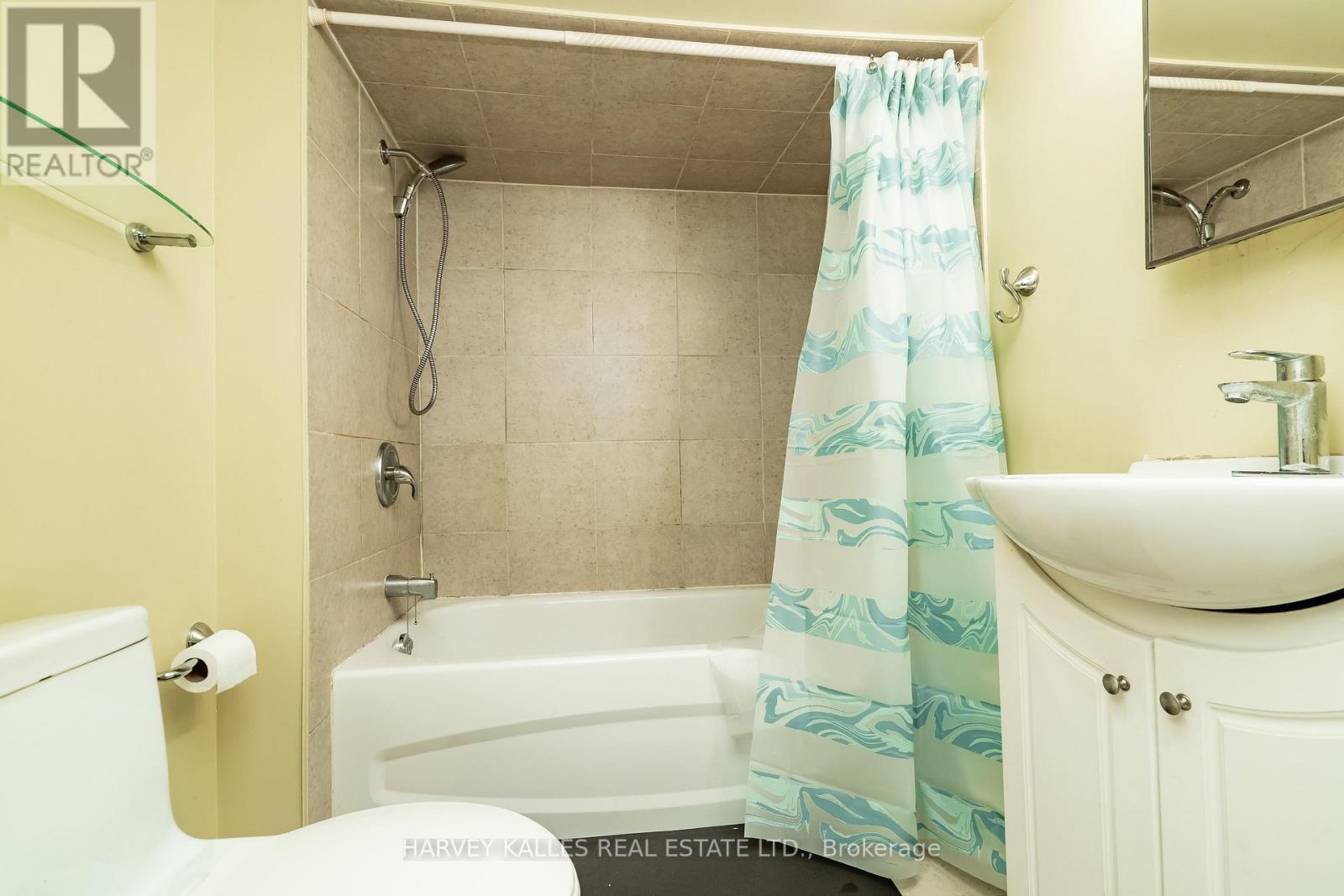 BSMT - 68 NANTUCKET DRIVE