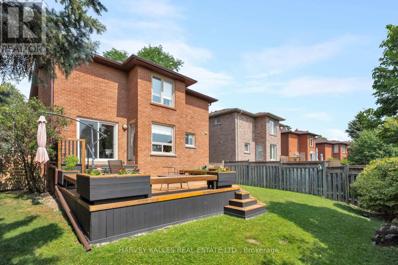17 PETERBOROUGH AVENUE