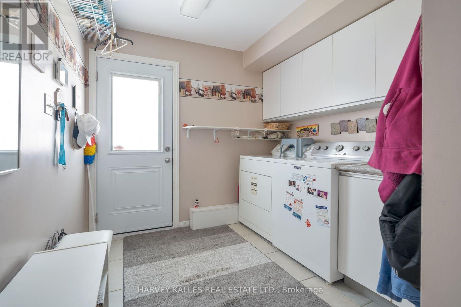 17 PETERBOROUGH AVENUE