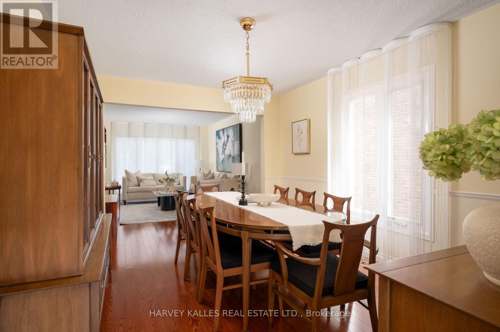 17 PETERBOROUGH AVENUE