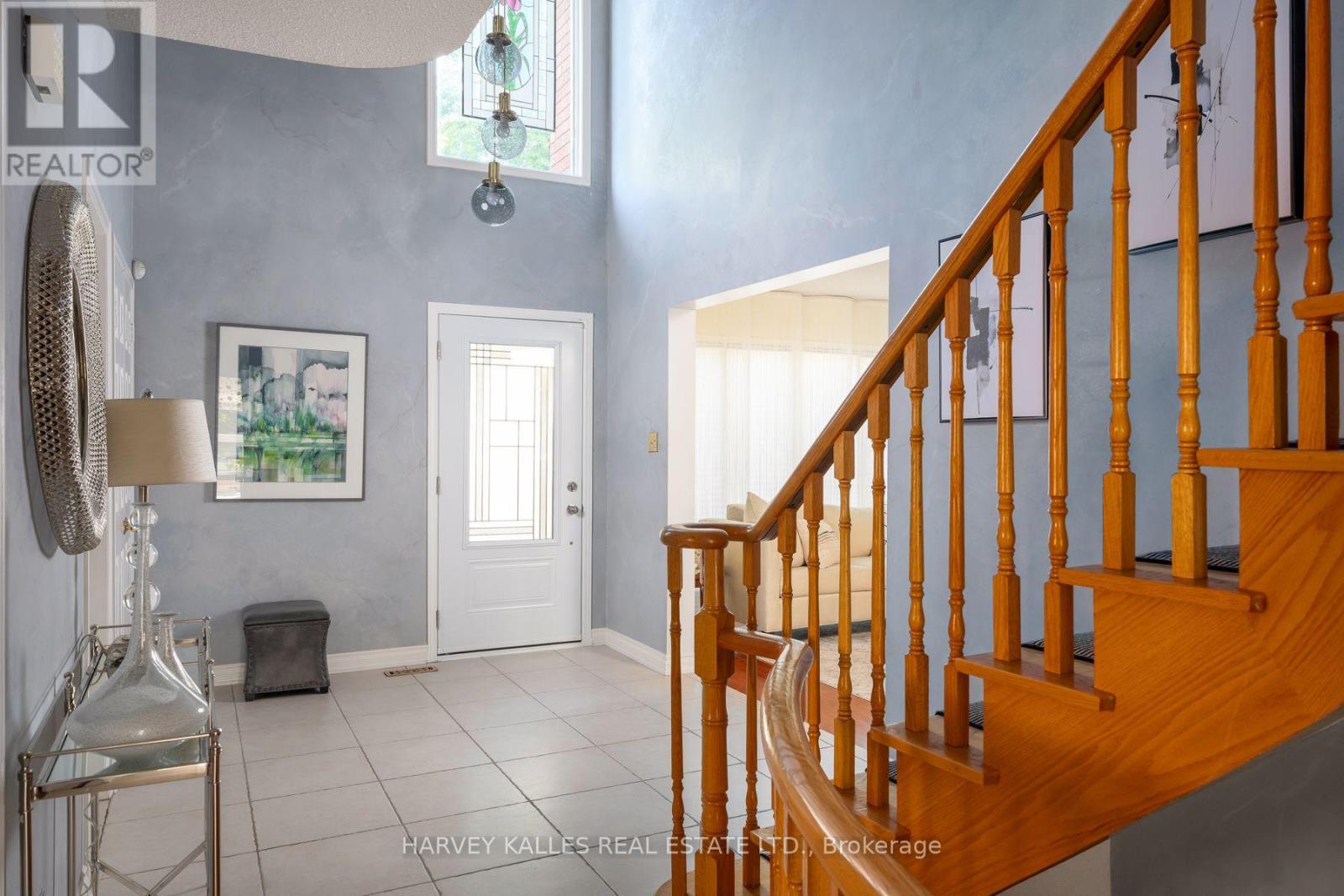 17 PETERBOROUGH AVENUE