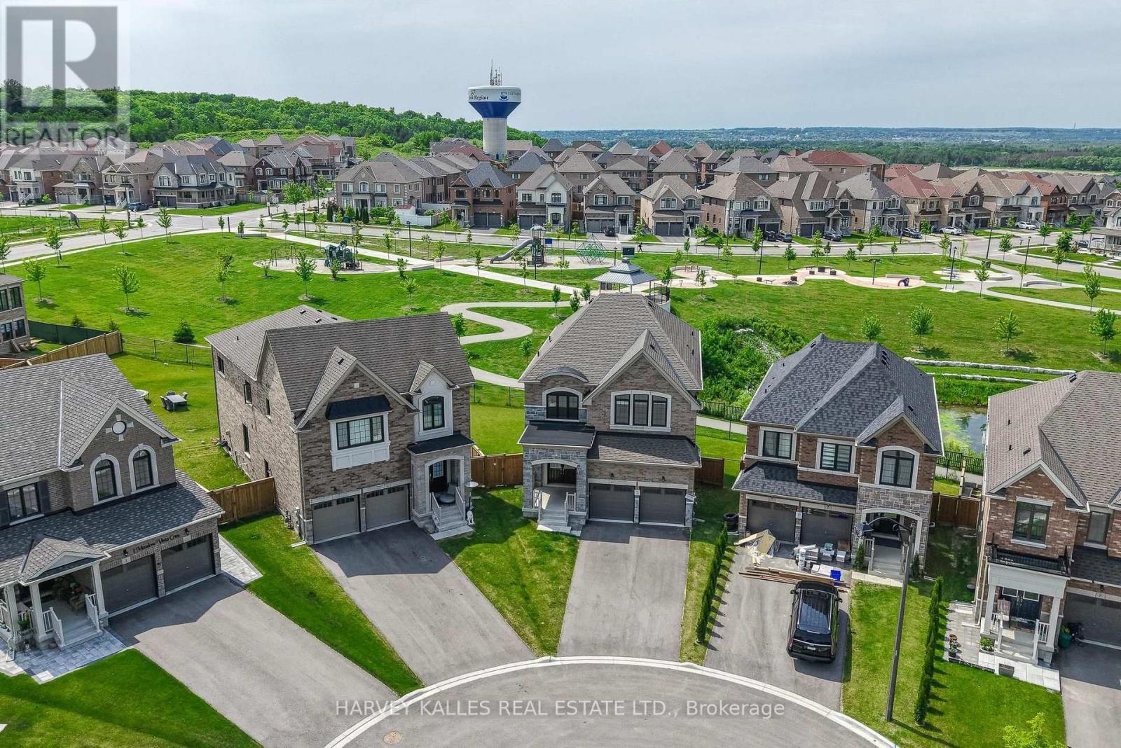 4 MEADOW VISTA CRESCENT