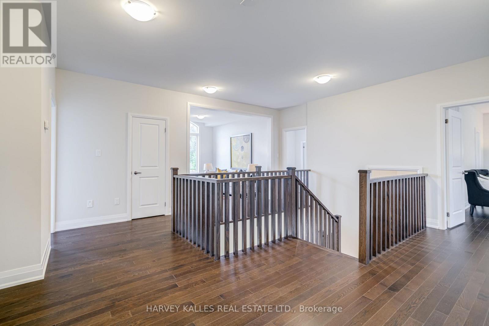 6 DENNIS REED COURT