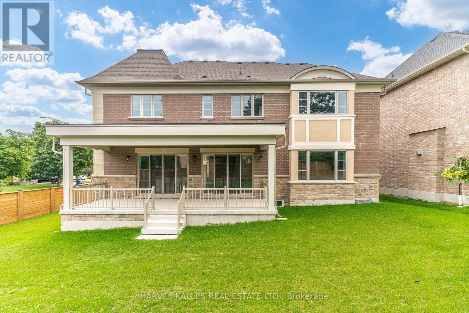 6 DENNIS REED COURT