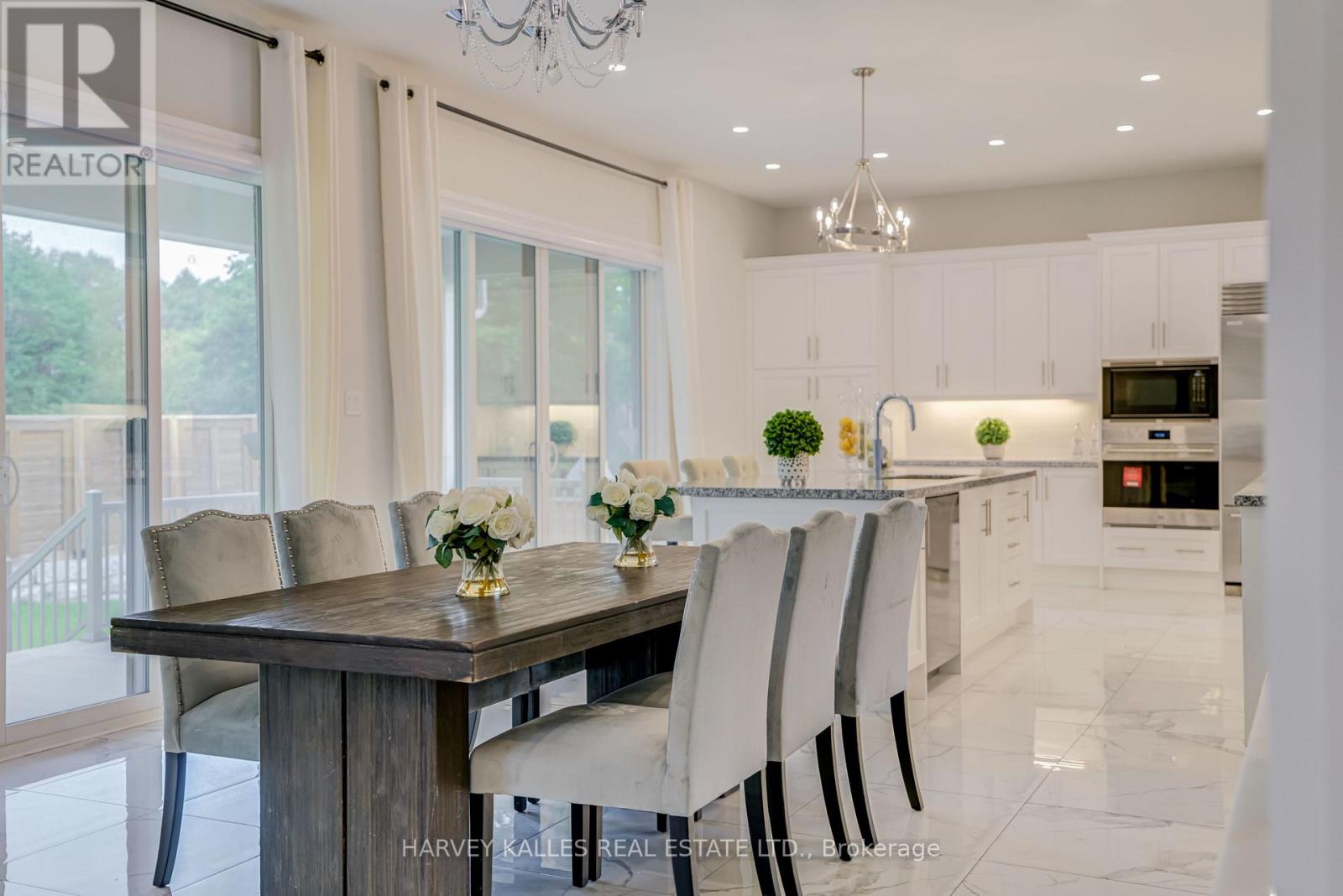 6 DENNIS REED COURT