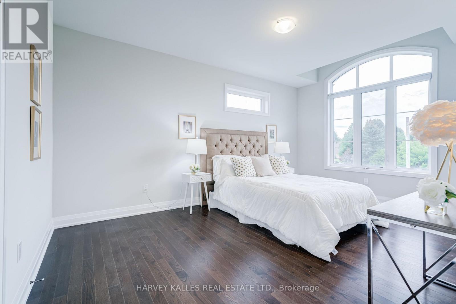 6 DENNIS REED COURT