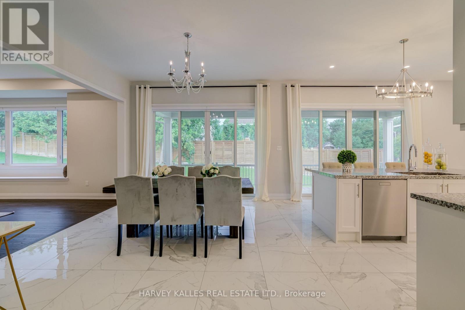 6 DENNIS REED COURT