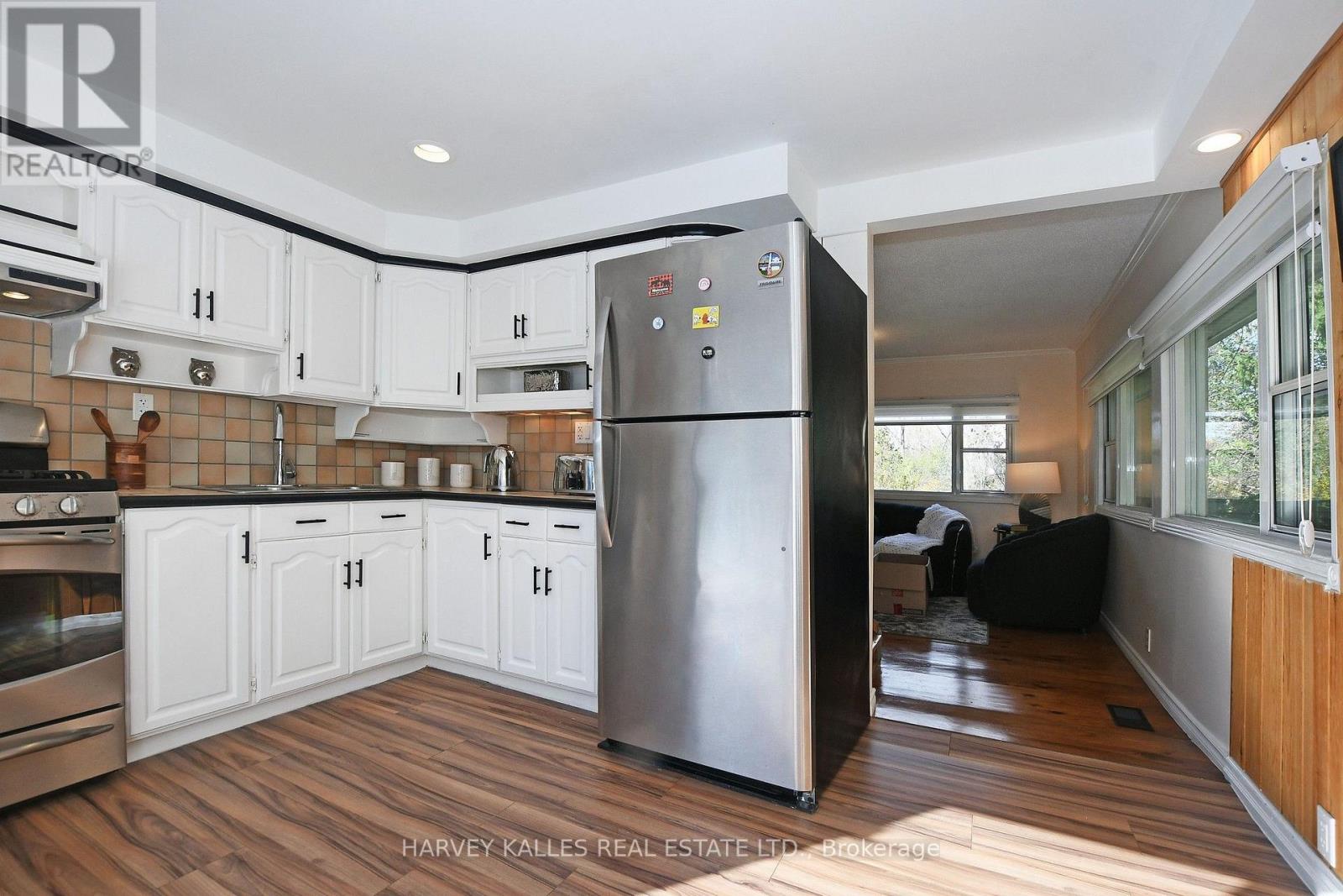 11 PENNY PLACE