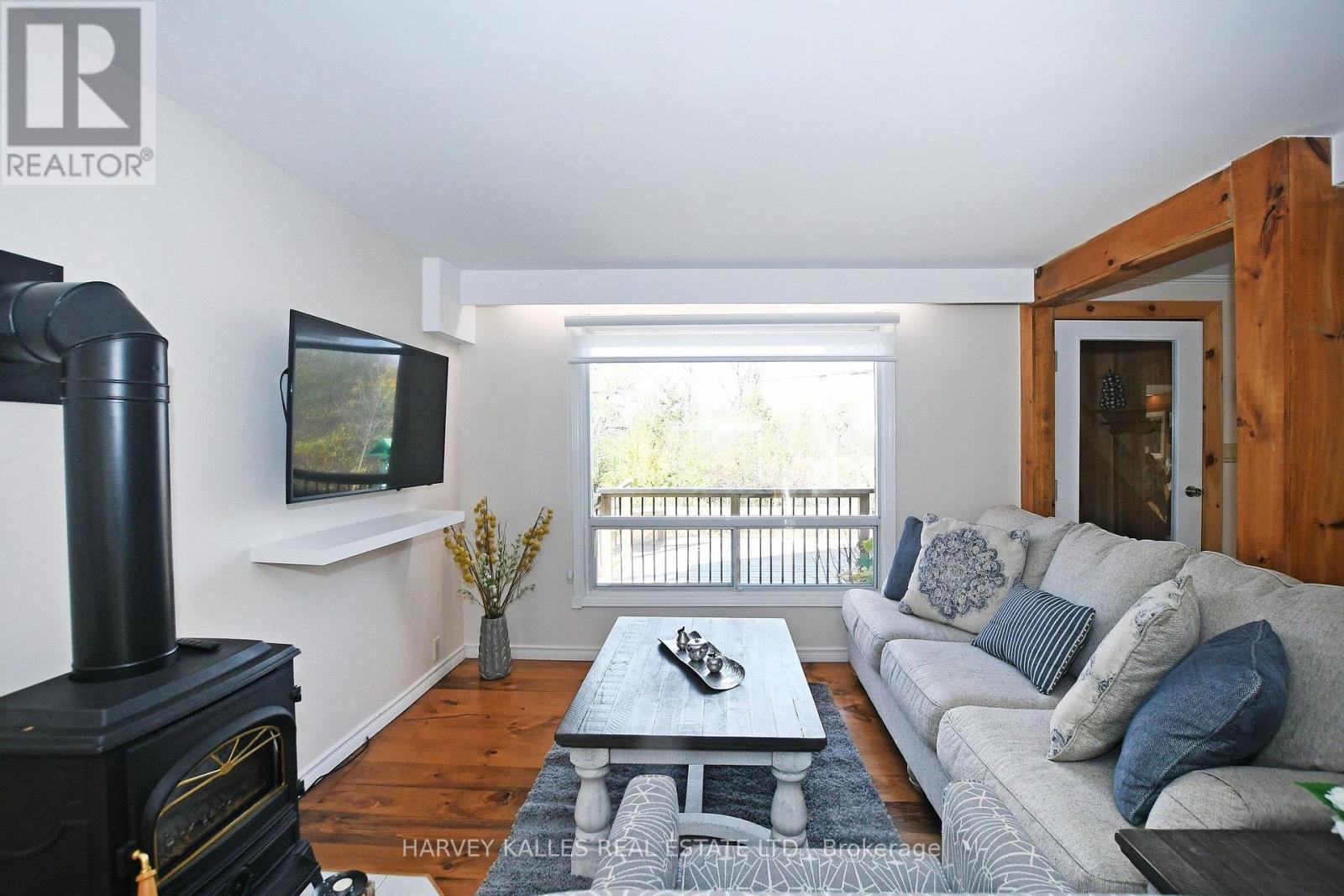 11 PENNY PLACE