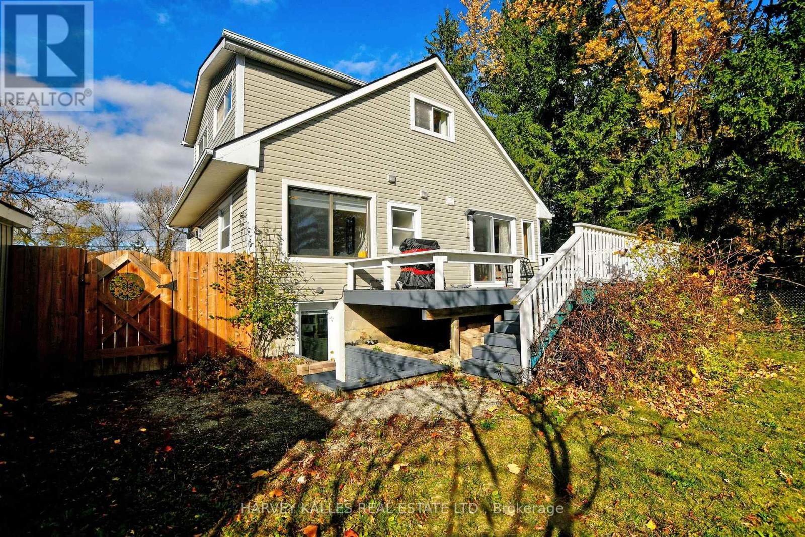 11 PENNY PLACE