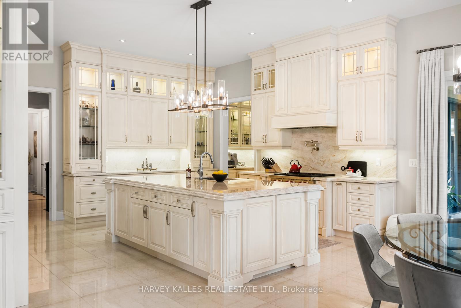 30 SPICEWOOD CRESCENT