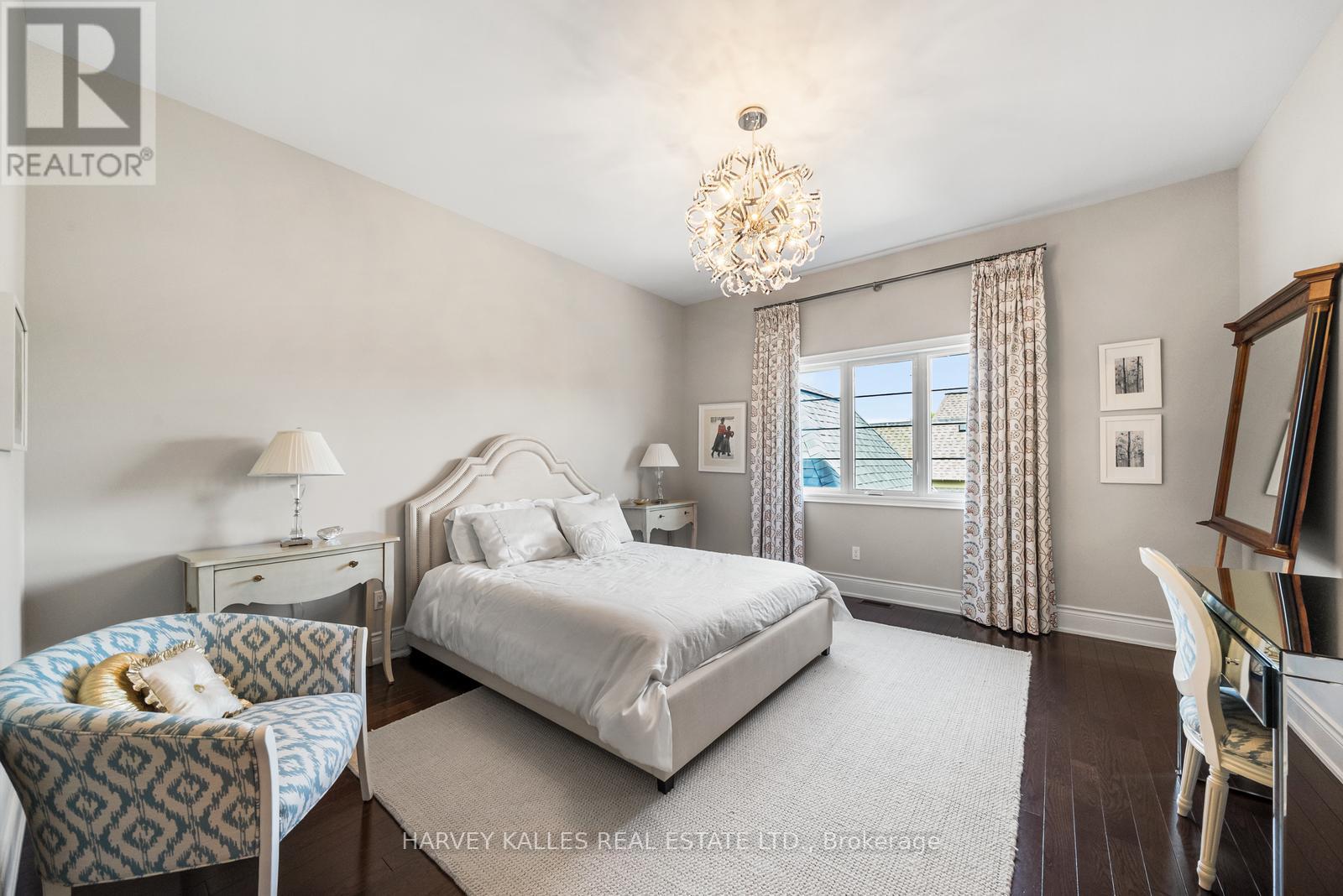 30 SPICEWOOD CRESCENT