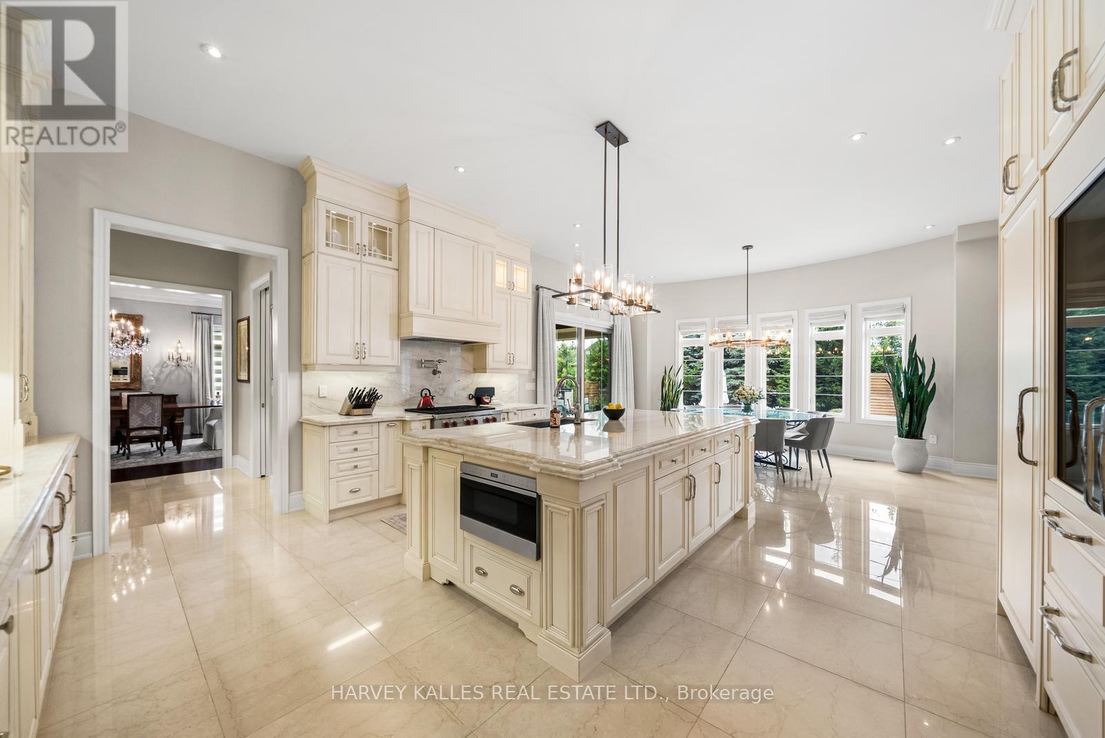 30 SPICEWOOD CRESCENT