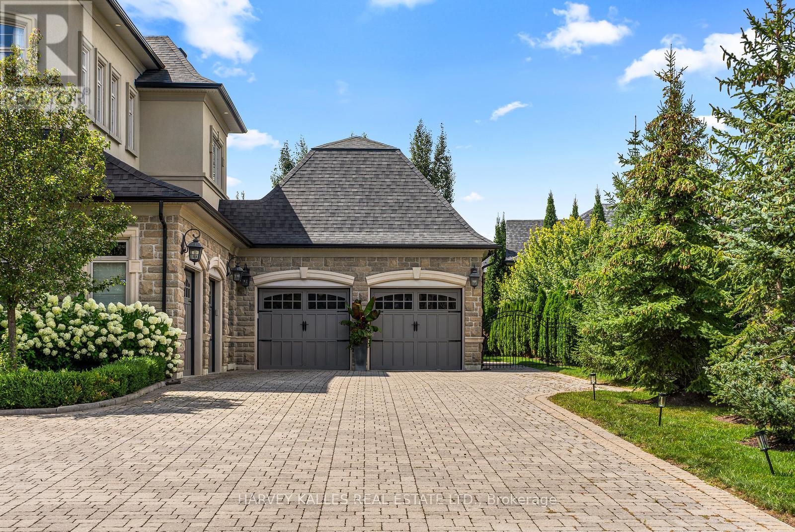 30 SPICEWOOD CRESCENT