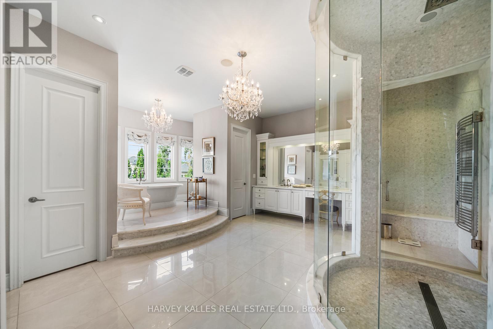 30 SPICEWOOD CRESCENT