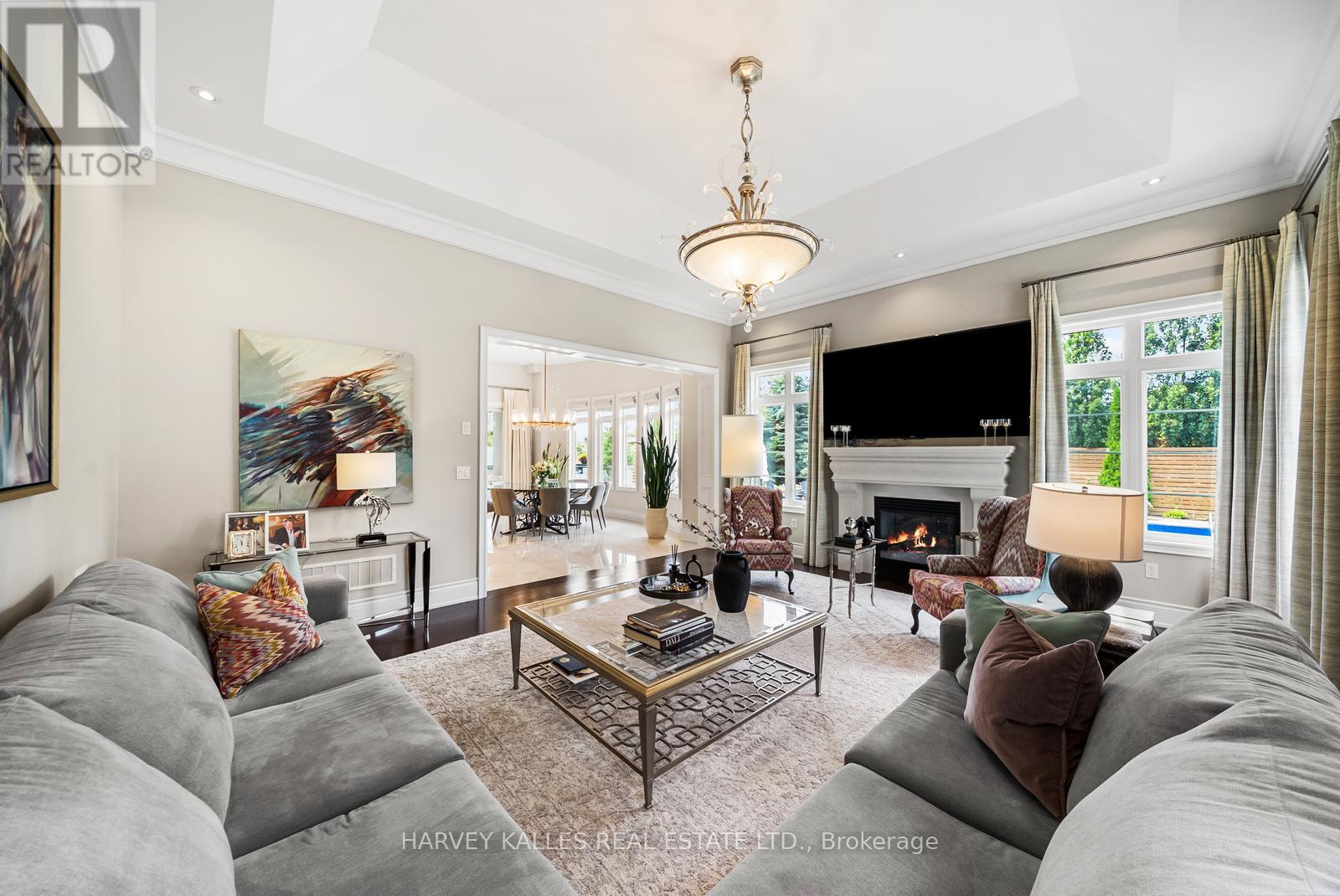 30 SPICEWOOD CRESCENT