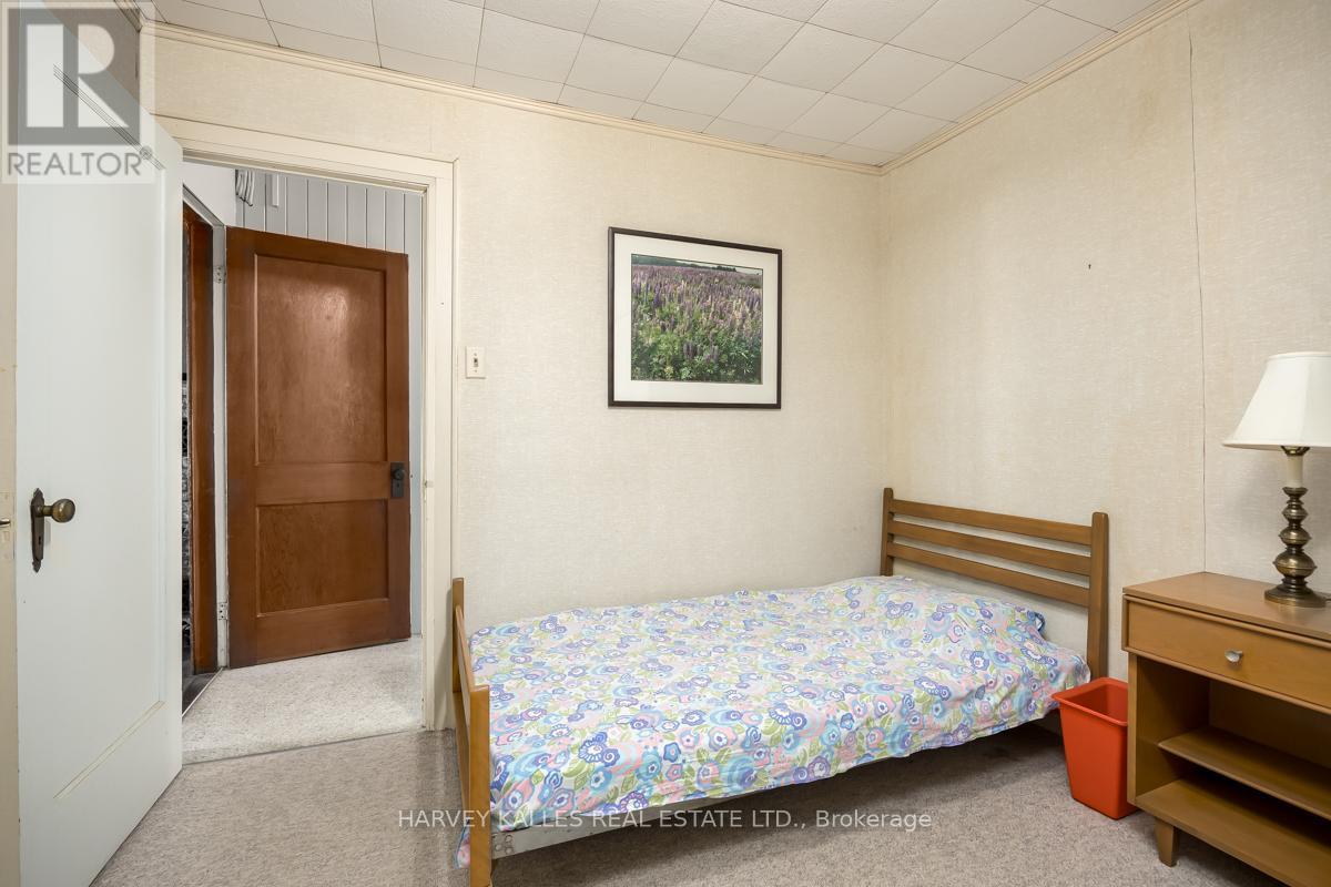 607 CEDARVALE DRIVE