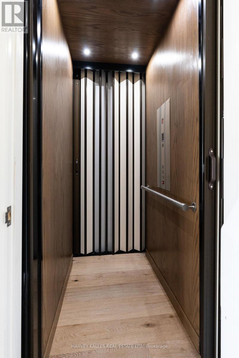 3787 MANGUSTA COURT